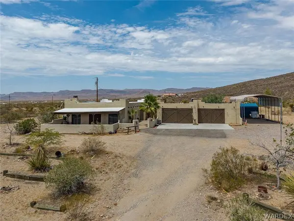 6309 N Laguna RD, Golden Valley, AZ 86413