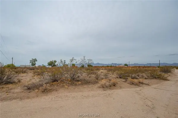 4616 W Supai DR, Golden Valley, AZ 86413