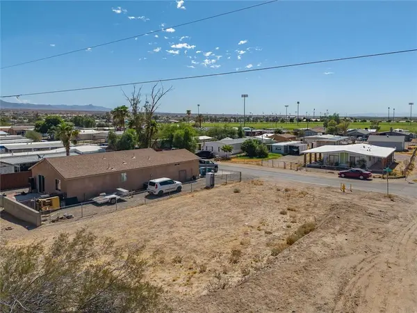 901 Swan DR, Bullhead City, AZ 86442