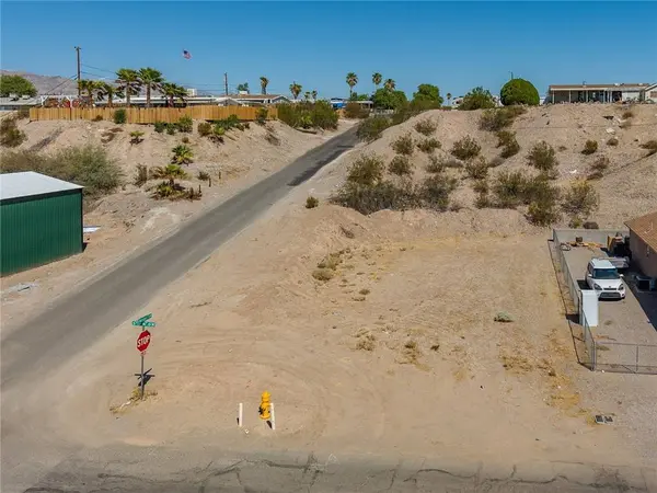 901 Swan DR, Bullhead City, AZ 86442