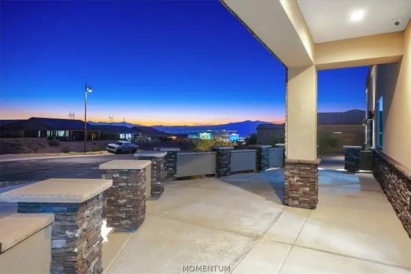 2633 Shoreline CV, Bullhead City, AZ 86429