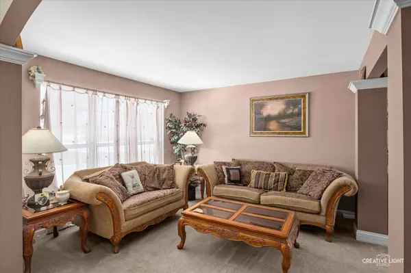 1624 Trails End LN, Bolingbrook, IL 60490