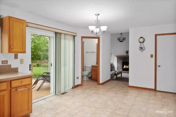 2912 Indian Springs CT, Joliet, IL 60435