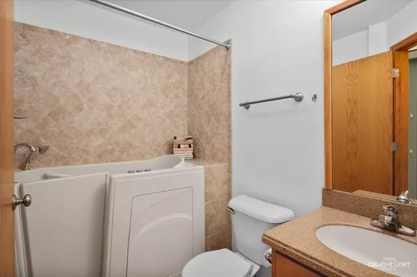 2912 Indian Springs CT, Joliet, IL 60435