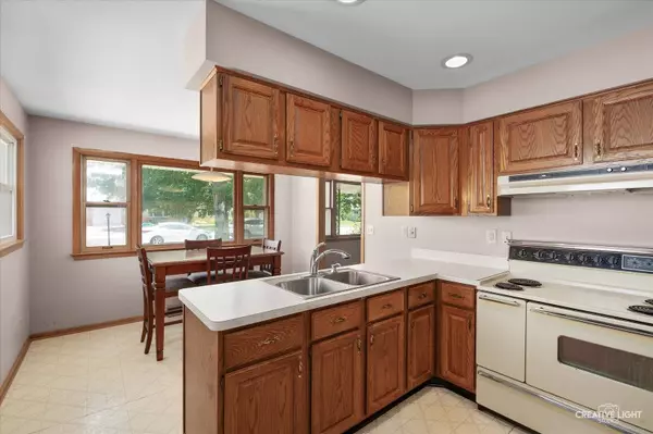 15418 S Pratt LN, Plainfield, IL 60544