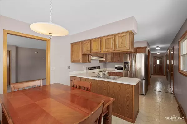 15418 S Pratt LN, Plainfield, IL 60544