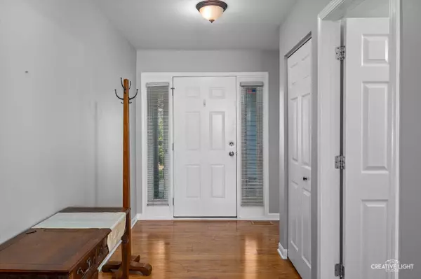 333 Inner Circle DR, Bolingbrook, IL 60490