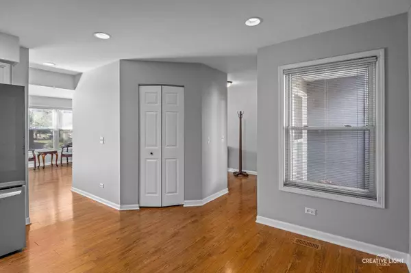 333 Inner Circle DR, Bolingbrook, IL 60490