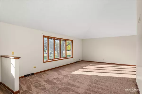 24922 W Illini DR, Plainfield, IL 60544