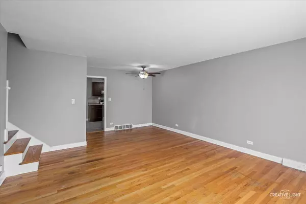 8802 N Prospect ST, Niles, IL 60714