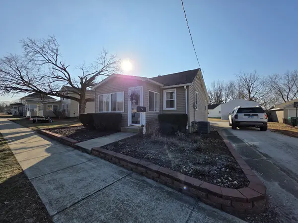 987 Union St, Marseilles, IL 61341-1746