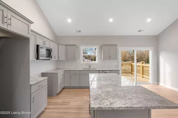 5406 Decker Rd, Louisville, KY 40258