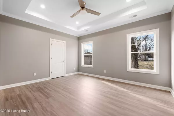 5406 Decker Rd, Louisville, KY 40258