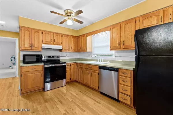 8408 Wimborne WAY, Louisville, KY 40222