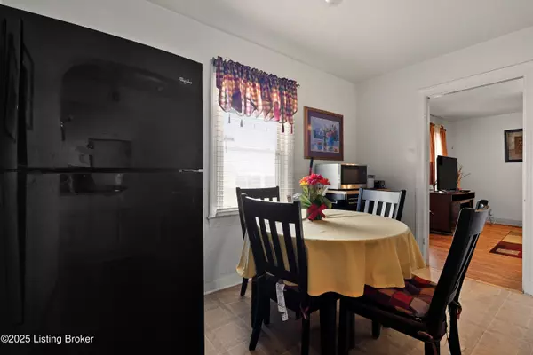 3818 Garfield Ave, Louisville, KY 40212