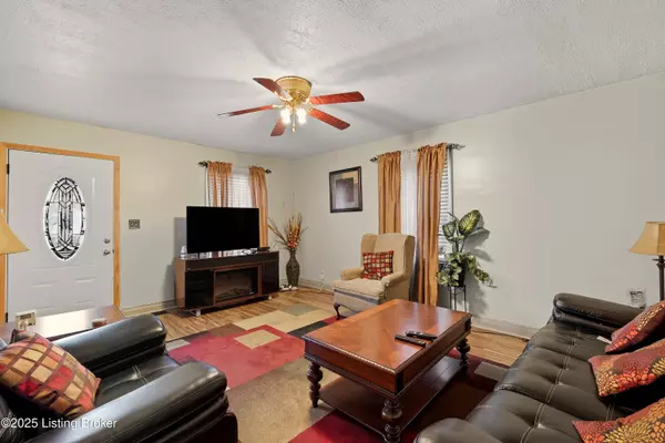 3818 Garfield Ave, Louisville, KY 40212