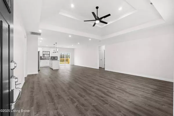 211 Alreva Rd, Louisville, KY 40216