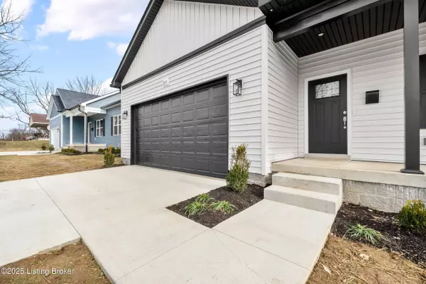 211 Alreva Rd, Louisville, KY 40216