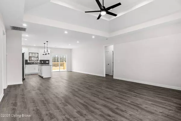 211 Alreva Rd, Louisville, KY 40216