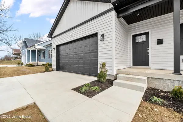 211 Alreva Rd, Louisville, KY 40216