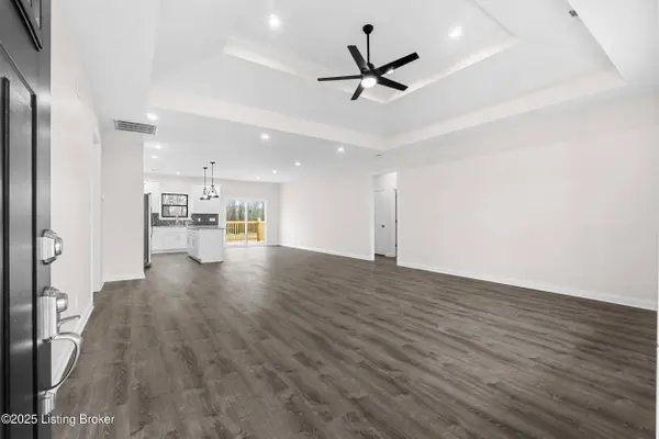 211 Alreva Rd, Louisville, KY 40216