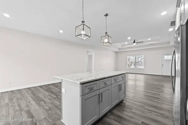 213 Alreva Rd, Louisville, KY 40216