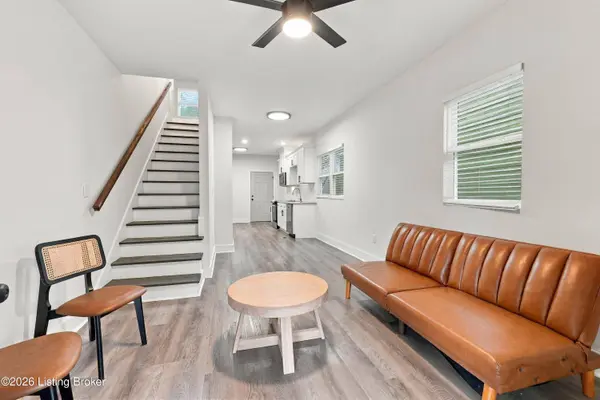 813 Hazel St, Louisville, KY 40211