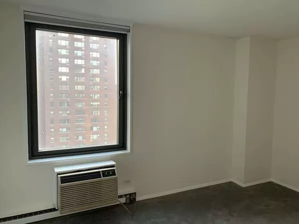 1641 3rd Ave #12K, New York, NY 10128-3019
