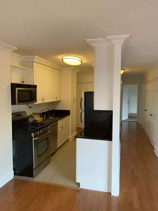 1641 3rd Ave #12K, New York, NY 10128-3019