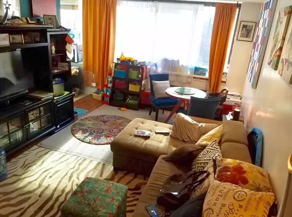 300 E 90th St #3C, New York, NY 10128-4209