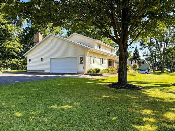 11 Wood Dale RD, Whitesboro, NY 13492