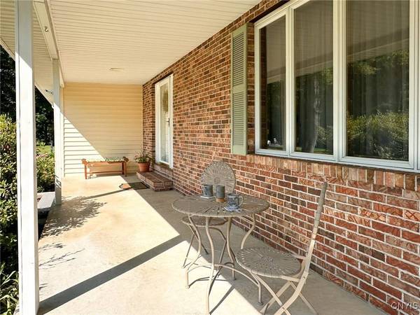 11 Wood Dale RD, Whitesboro, NY 13492