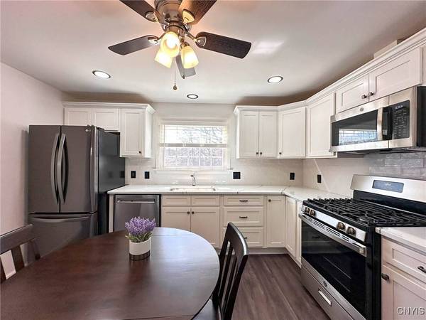 906 Arthur ST, Utica, NY 13501