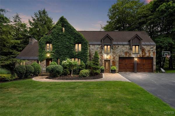 20 Sherman CIR, Utica, NY 13413