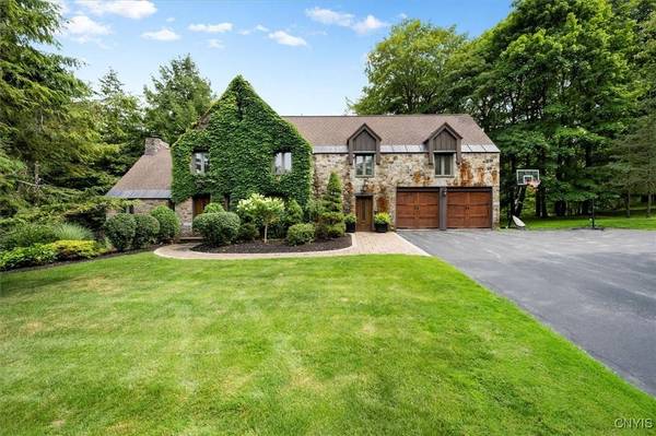 20 Sherman CIR, Utica, NY 13413