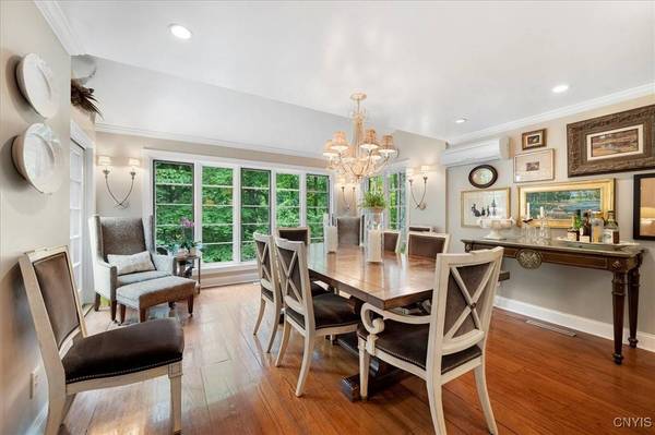 20 Sherman CIR, Utica, NY 13413