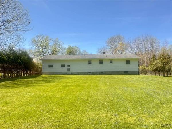 28 Concord BLVD, Clinton, NY 13413