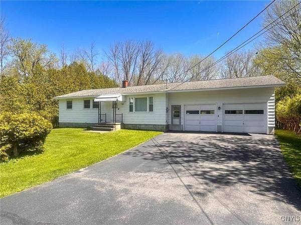 28 Concord BLVD, Clinton, NY 13413