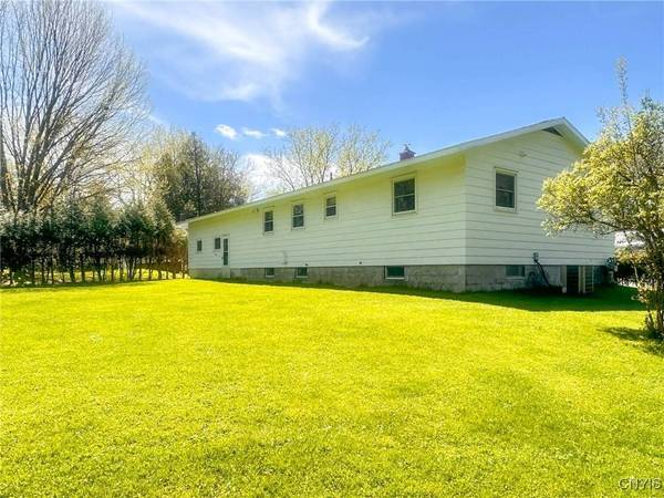 28 Concord BLVD, Clinton, NY 13413