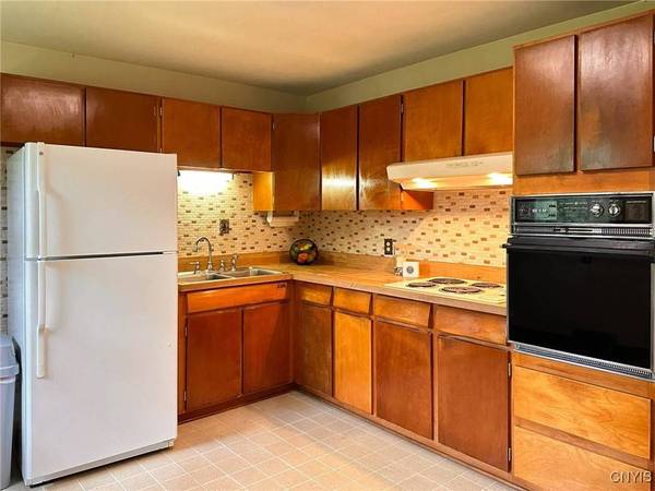 28 Concord BLVD, Clinton, NY 13413