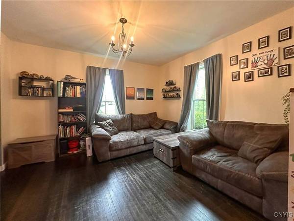 237 James ST, Canastota, NY 13032