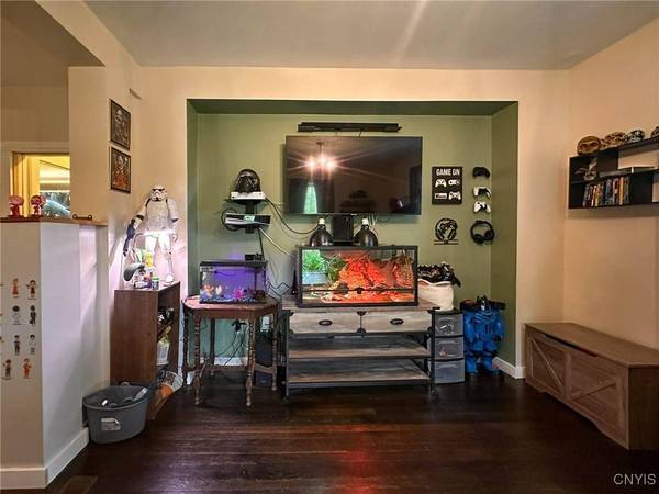 237 James ST, Canastota, NY 13032