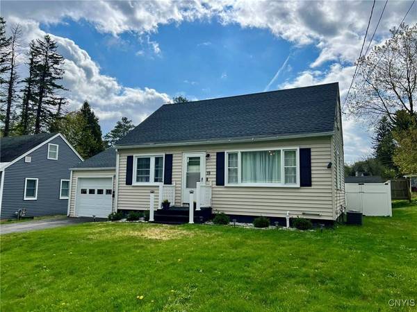 19 Pleasantview PL, Whitesboro, NY 13492