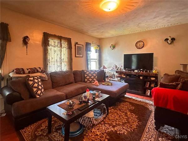 1109 York ST, Utica, NY 13502