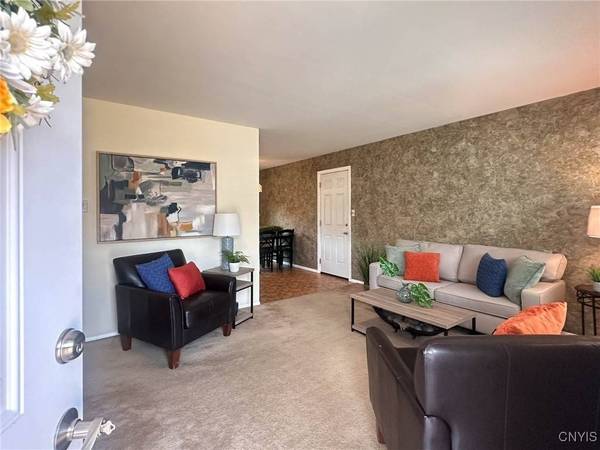 26 Poplar AVE, Whitesboro, NY 13492