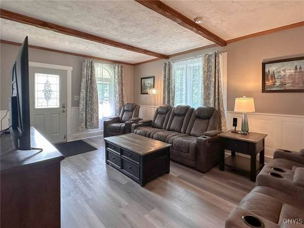 805 Buchanan RD, Utica, NY 13502