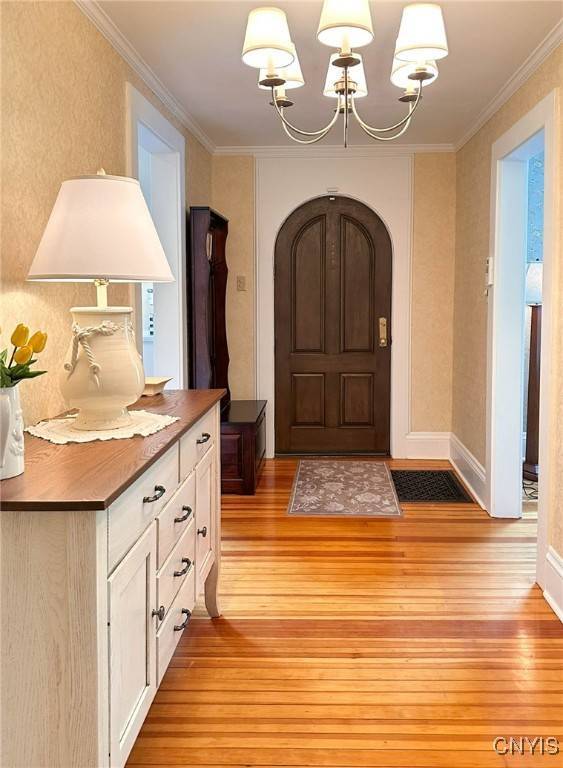 2 Longfellow DR, New Hartford, NY 13413