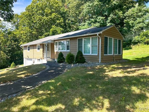 63 Higby RD, Utica, NY 13501