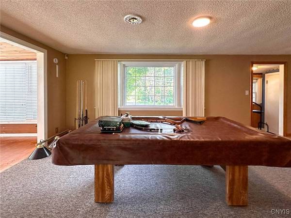 63 Higby RD, Utica, NY 13501