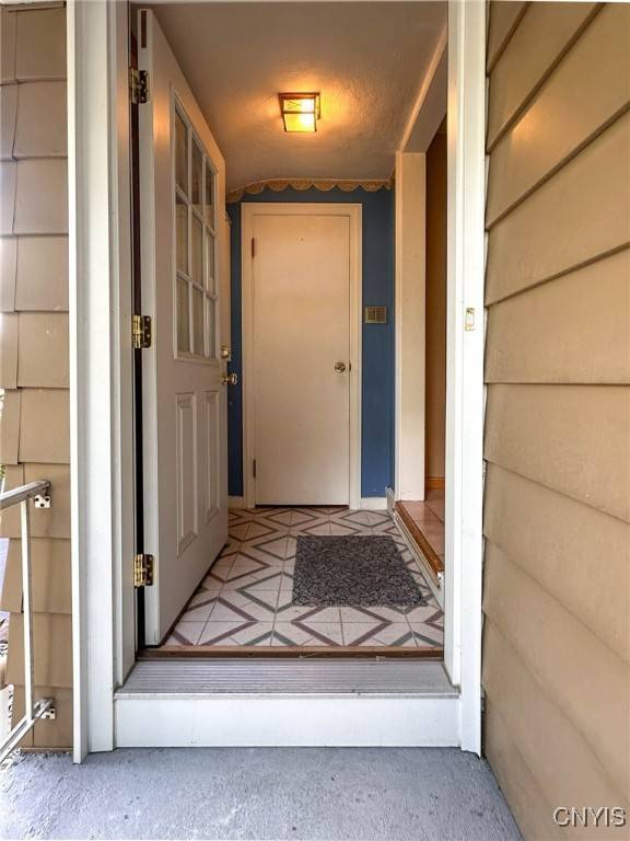 63 Higby RD, Utica, NY 13501